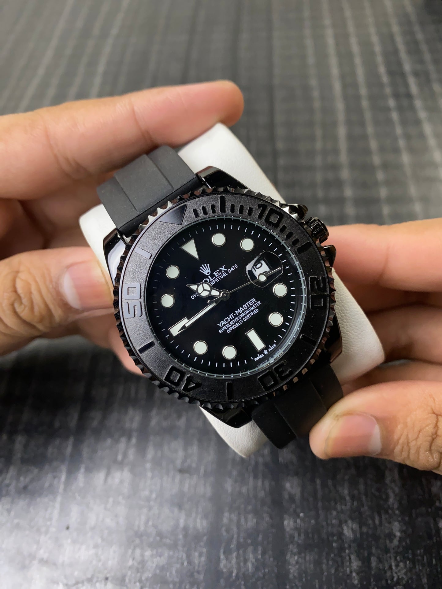 Premium Rolex Yacht-Master Watch – Black Rubber Belt (AAA)