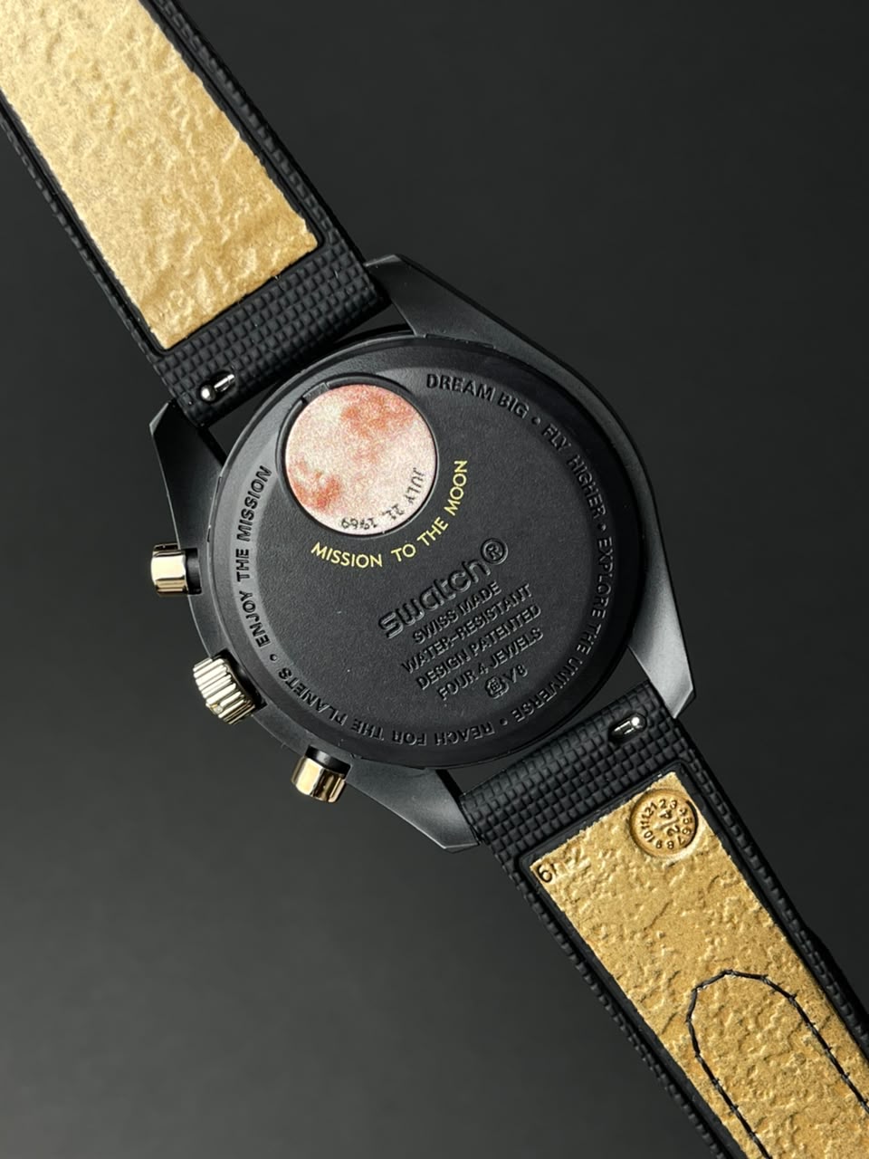 Omega Moon Swatch (Golden)